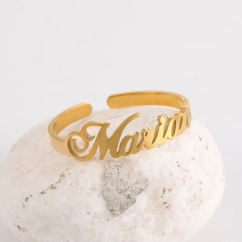 Gepersonaliseerde ring met 1 tot 4 gegraveerde voornamen 